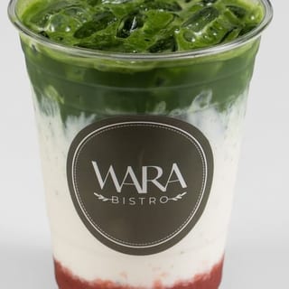 Strawberry Matcha Latte (Iced)